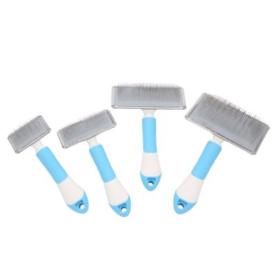 कुत्ते को संवारने वाले ब्रश